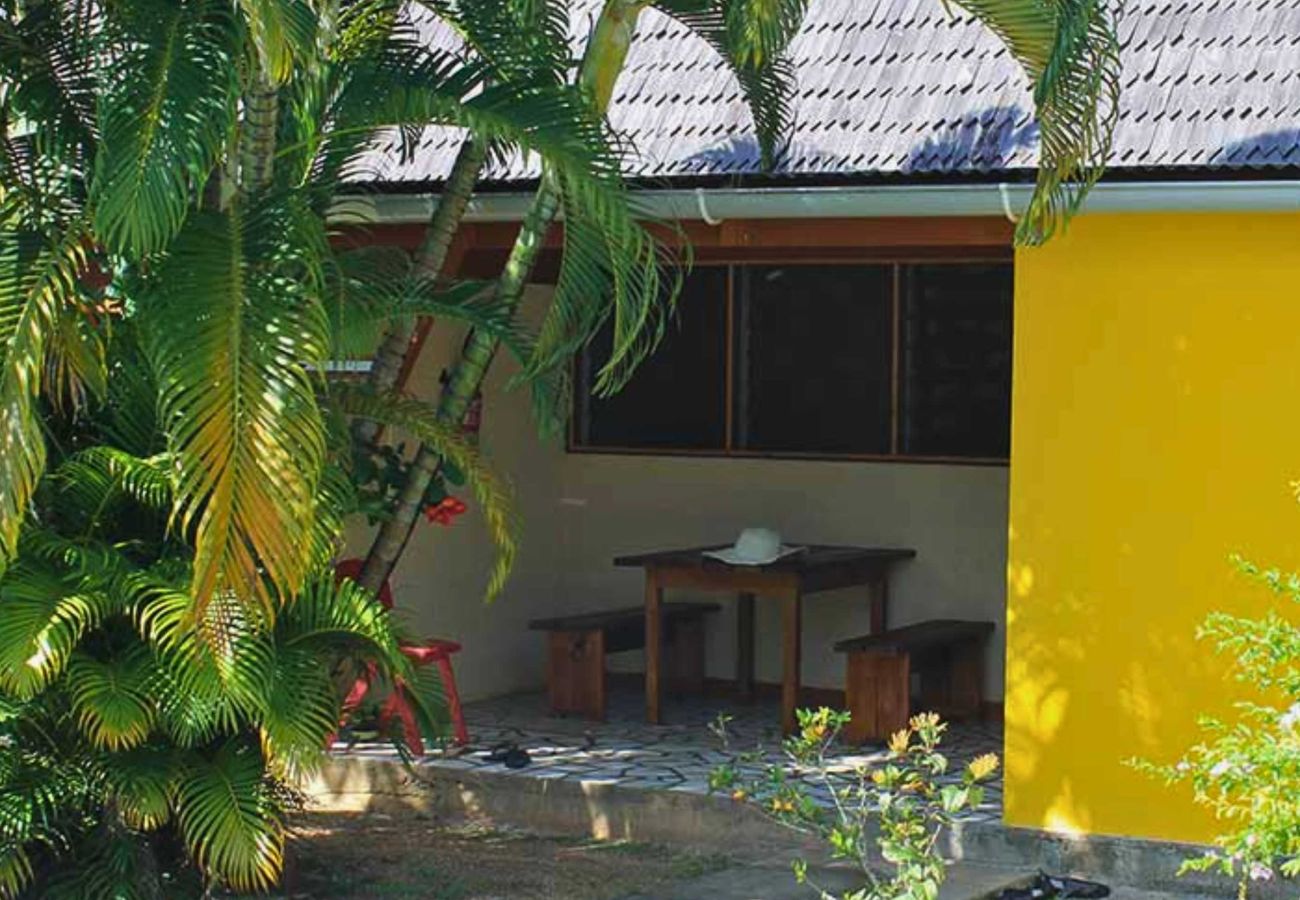 Bungalow à Fare - HUAHINE - Bungalow Arii + Breakfast 1 
