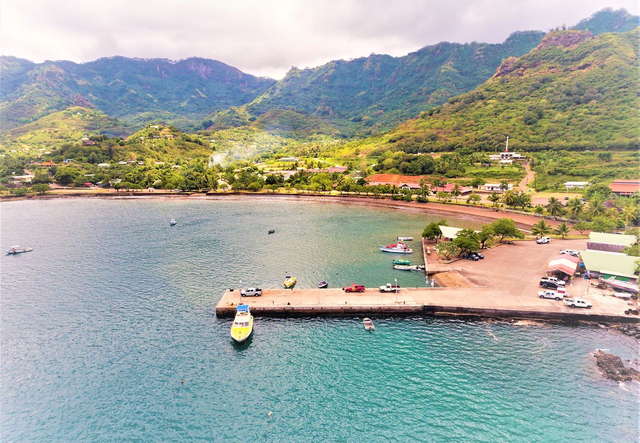 The quay of the village of TAIOHAE The platform