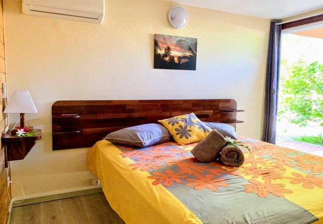 Studio in Nunue - BORA – Holidays Superior Bedroom 3