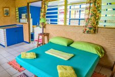 Bungalow in Fare - HUAHINE - Bungalow Arii + Breakfast 1 