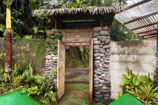 Bungalow in Teahupoo - TAHITI ITI - Saltwater Family Huts