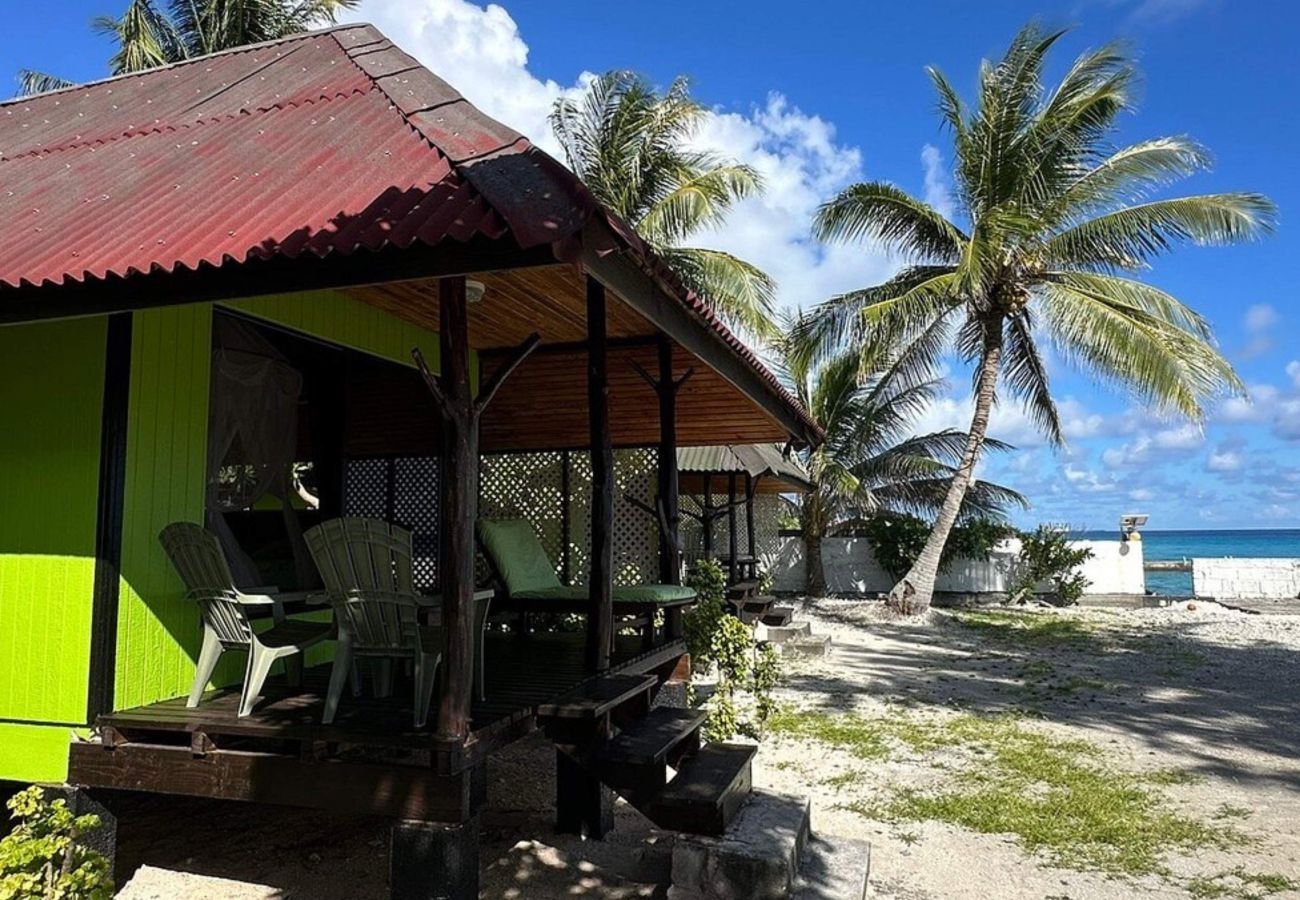 Bungalow in Avatoru - RANGIROA -  Fare Blue spot 