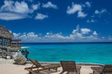 Bungalow in Avatoru - RANGIROA -  Fare Blue spot 